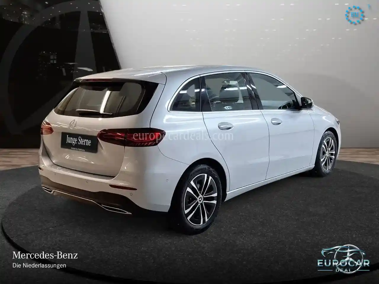 Mercedes-Benz B 180