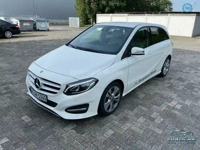 Mercedes-Benz B 220