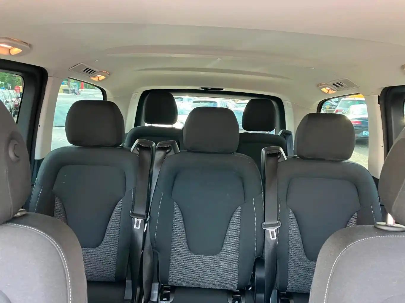 Mercedes-Benz V 200