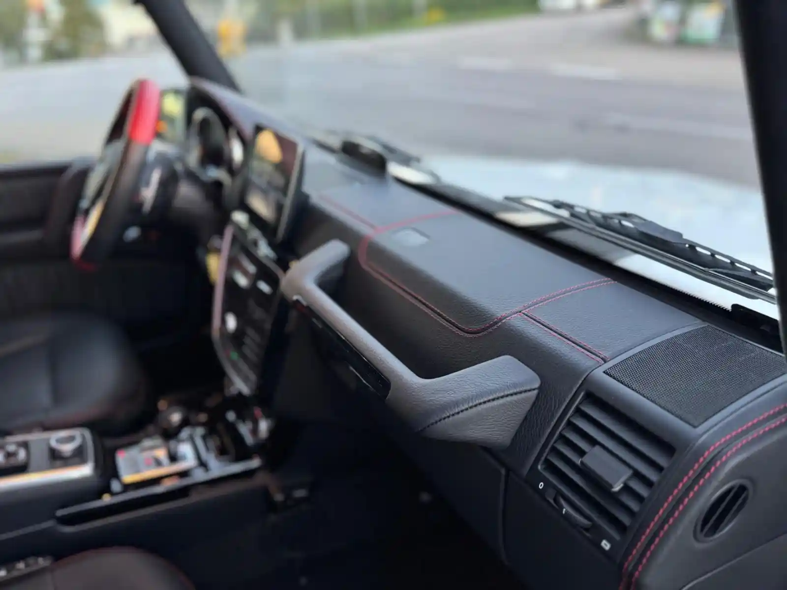 Mercedes-Benz G 500