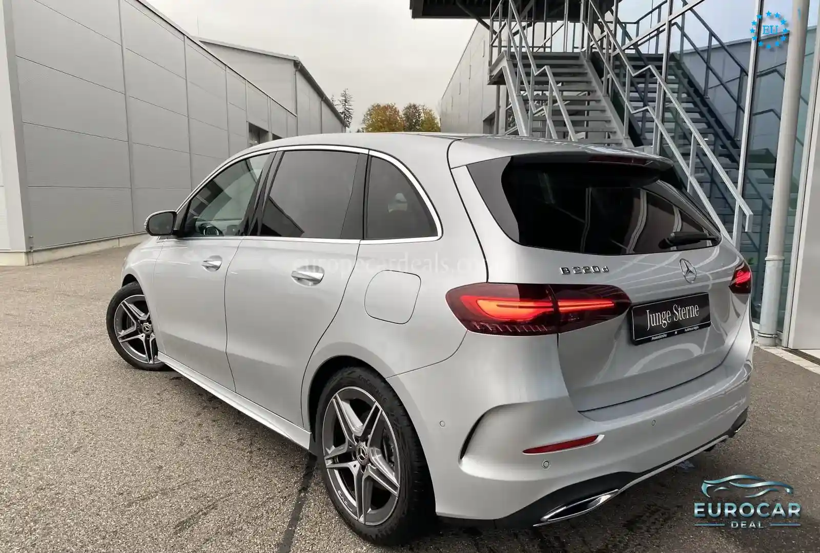 Mercedes-Benz B 220