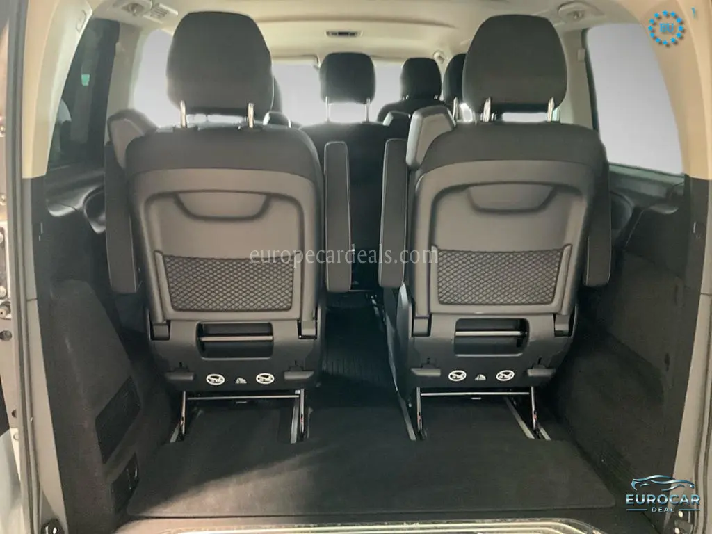 Mercedes-Benz V 220