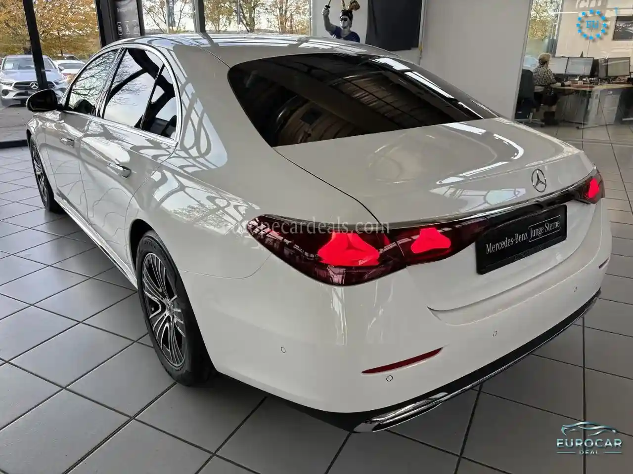 Mercedes-Benz E 200