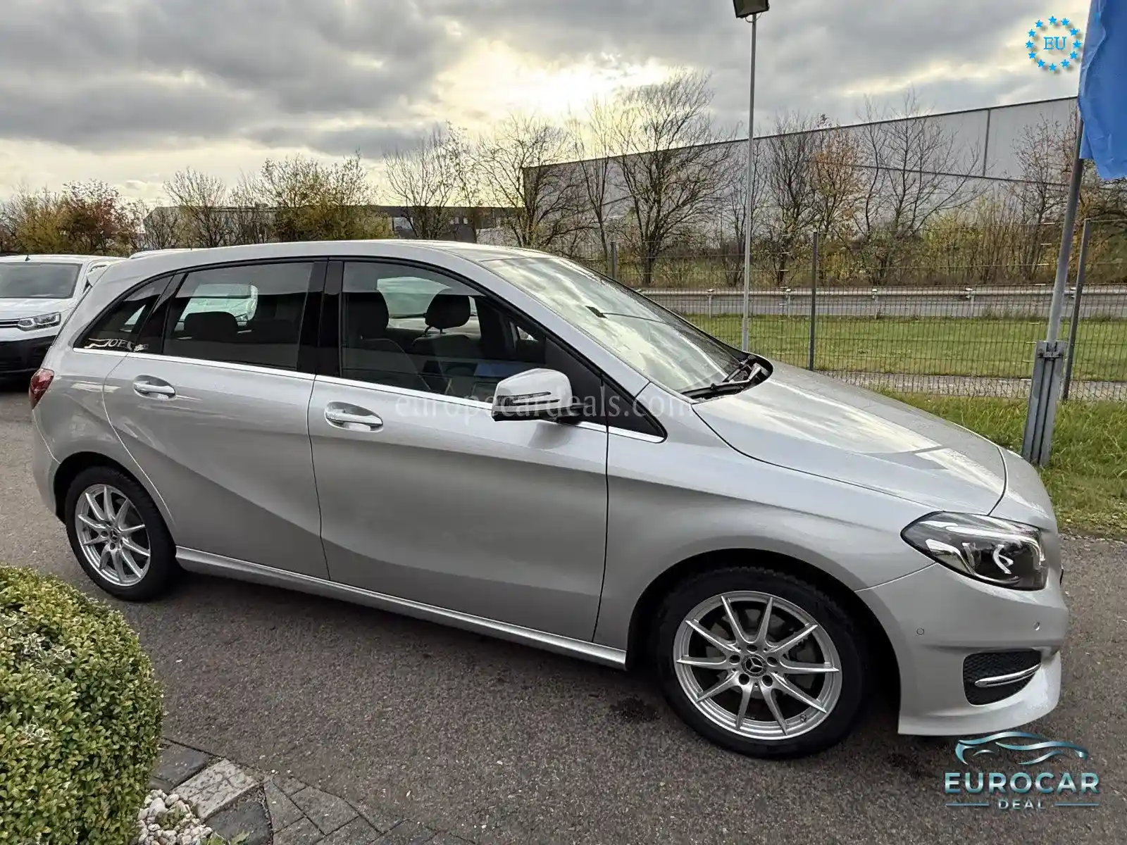 Mercedes-Benz B 220