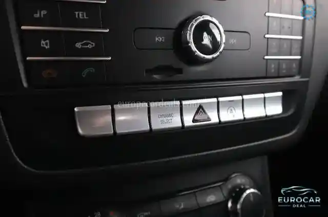 Mercedes-Benz B 220