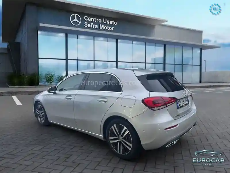 Mercedes-Benz A 180