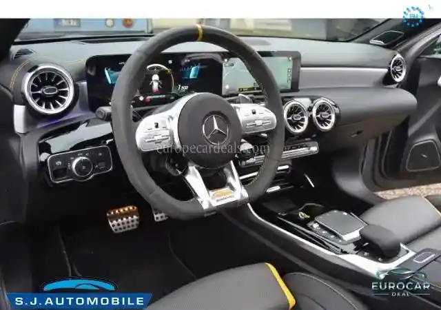 Mercedes-Benz A 45 AMG