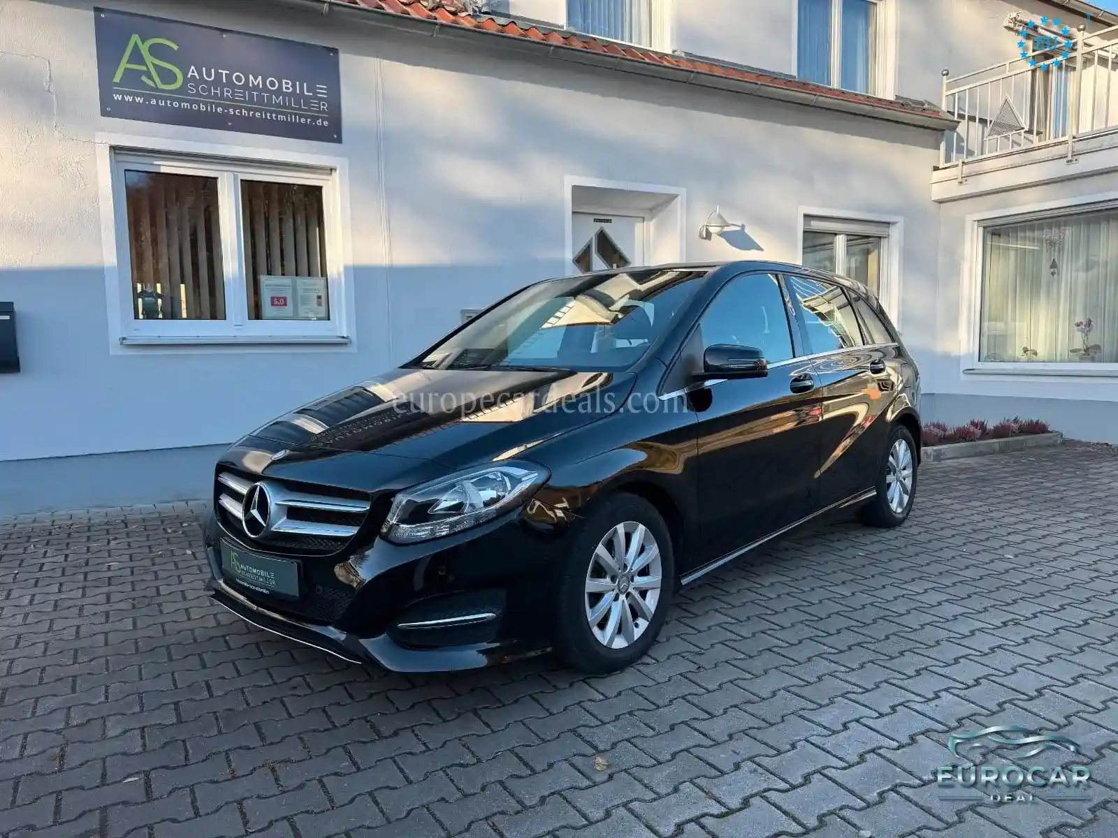 Mercedes-Benz B 180
