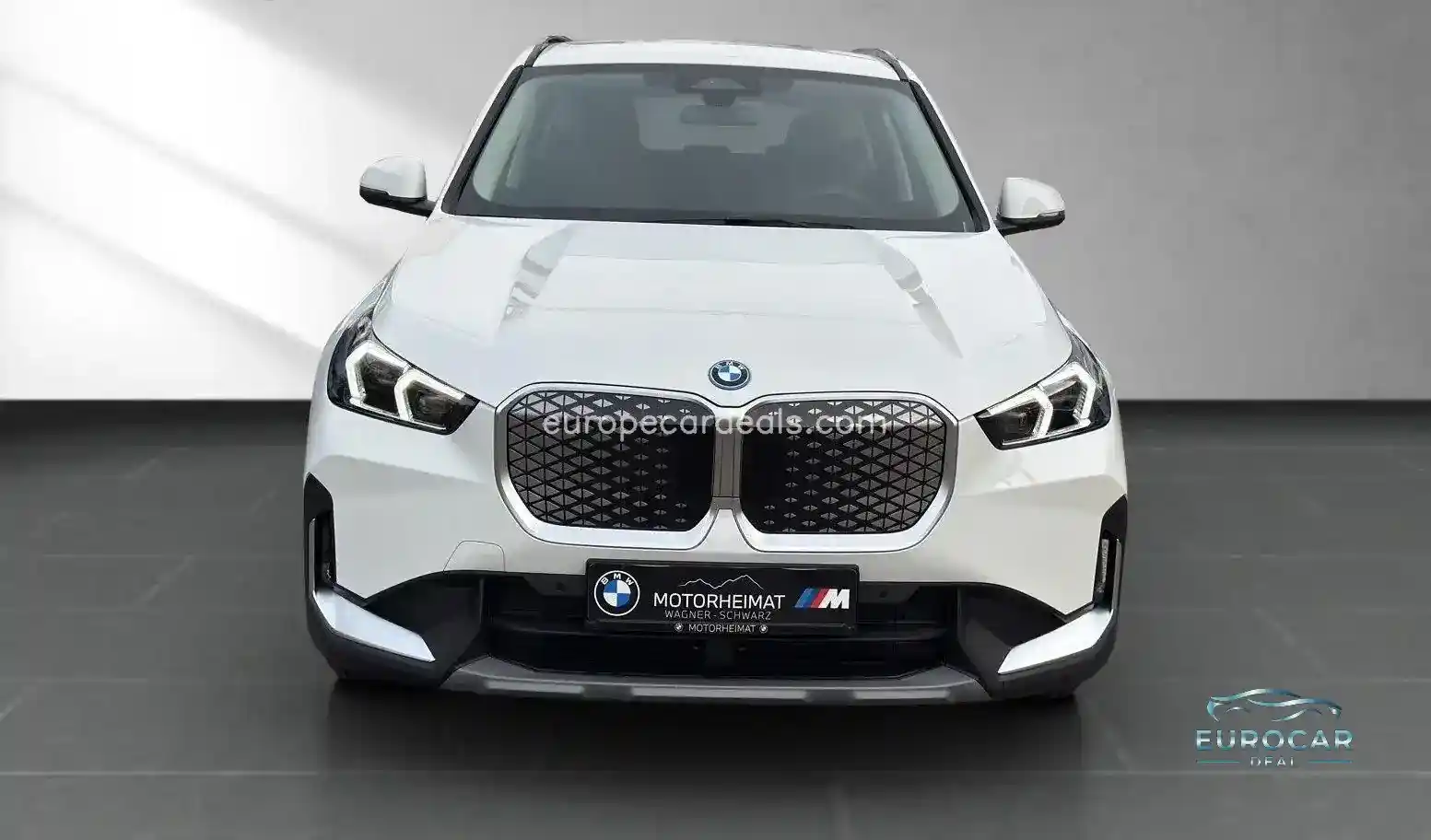 BMW iX1