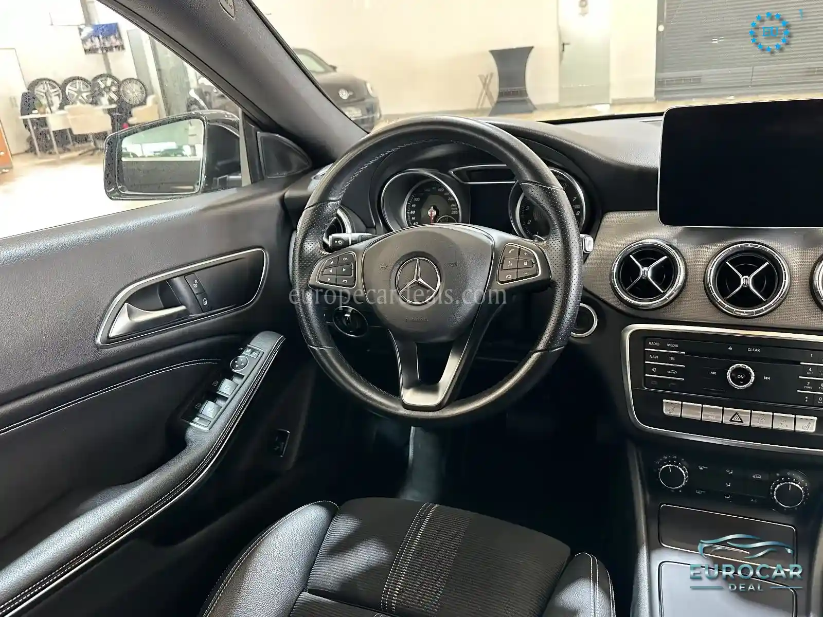 Mercedes-Benz CLA 180