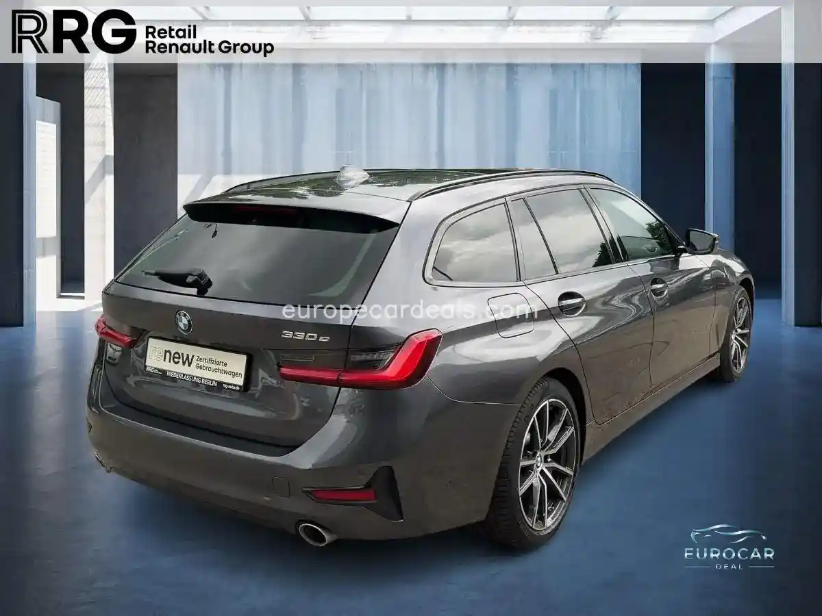 BMW 330