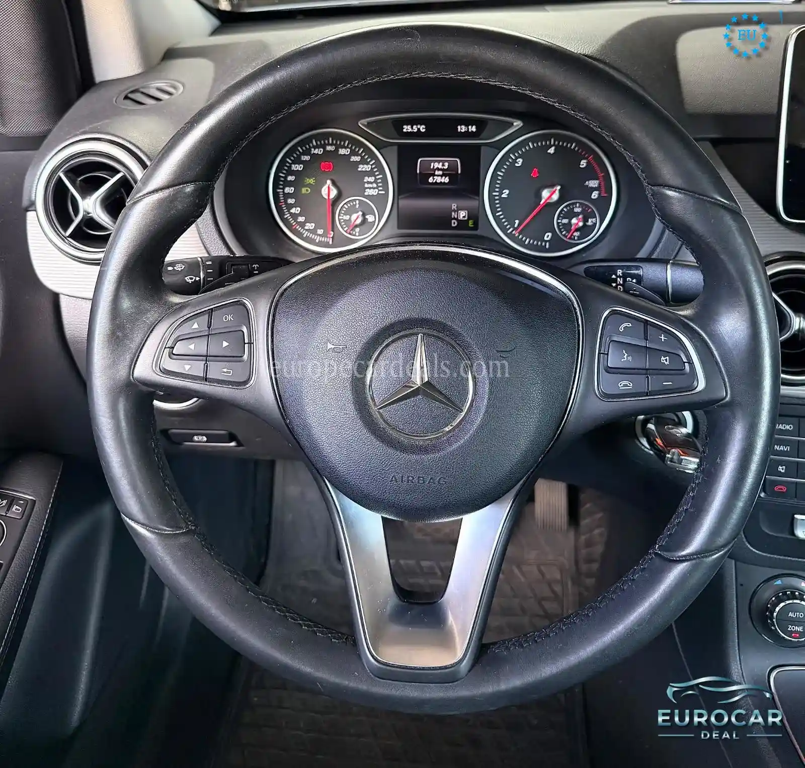 Mercedes-Benz B 180