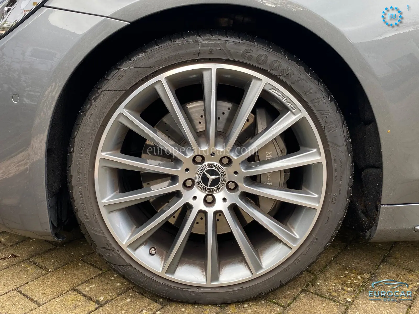 Mercedes-Benz S 560