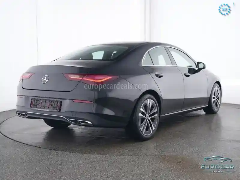 Mercedes-Benz CLA 180