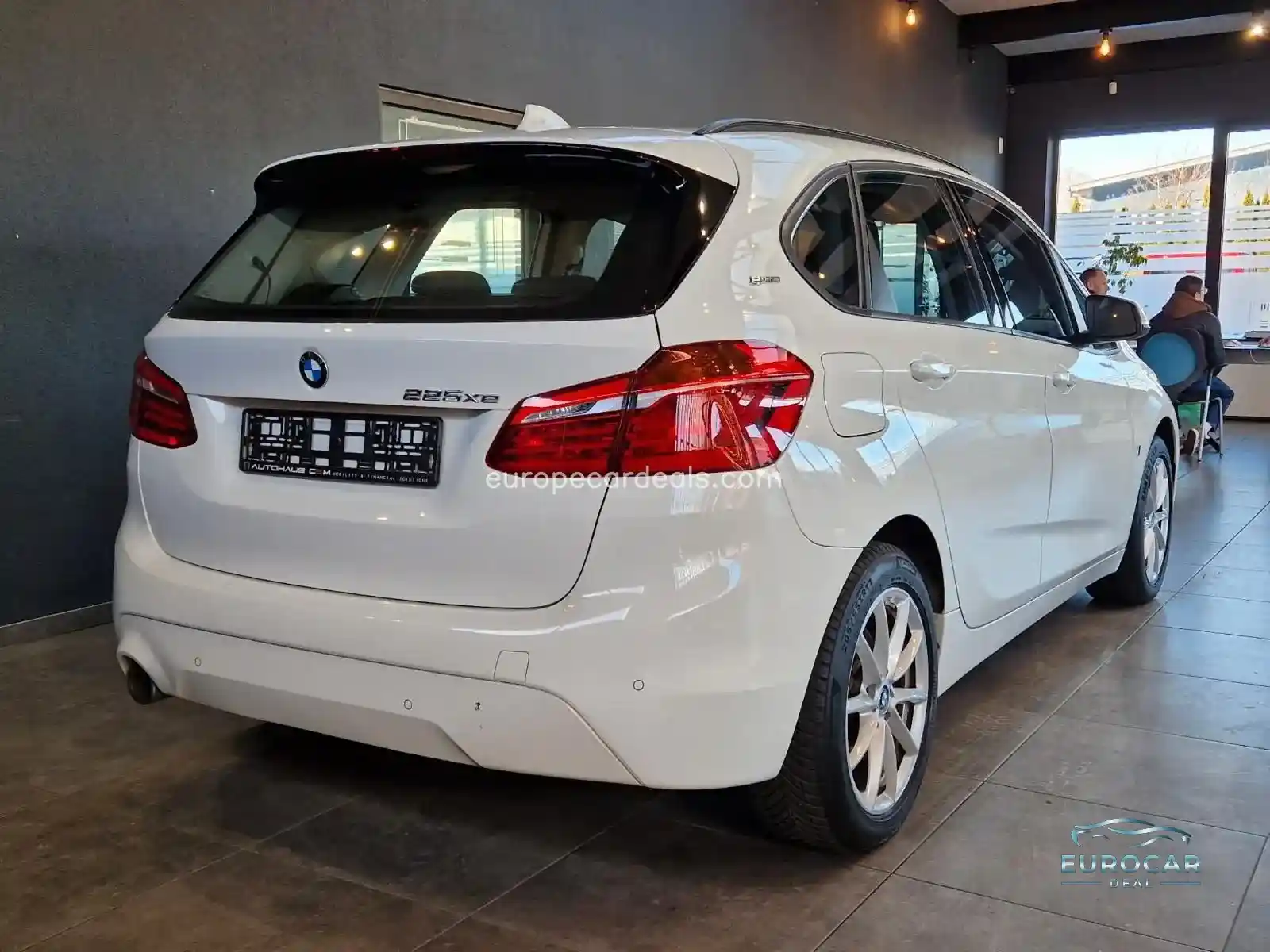 BMW 225