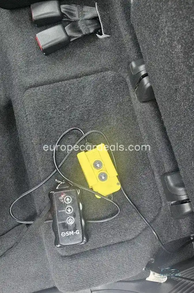 1.9 D 1,5-CAB 3-kipper 4×4 AHK Klima m22