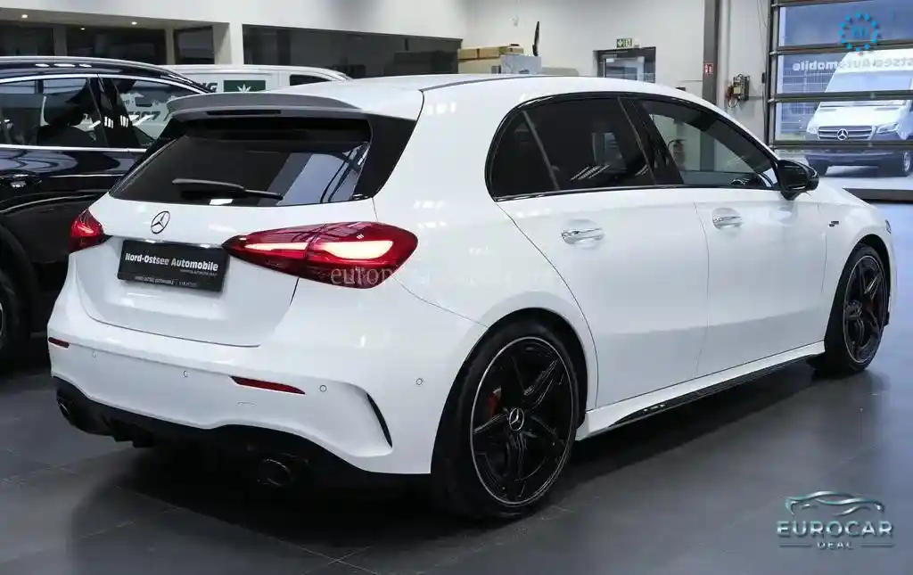 Mercedes-Benz A 35 AMG