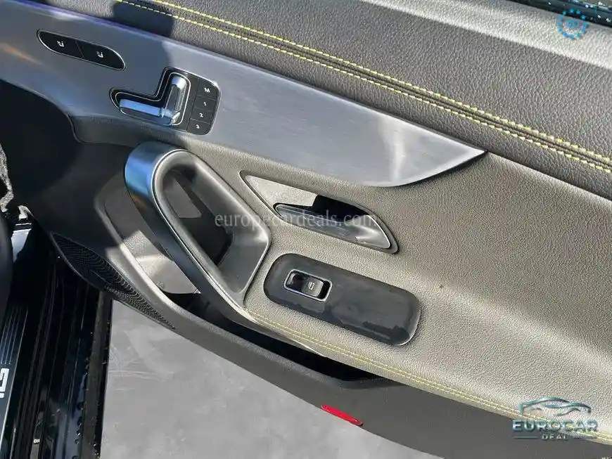 Mercedes-Benz CLA 45 AMG Shooting Brake