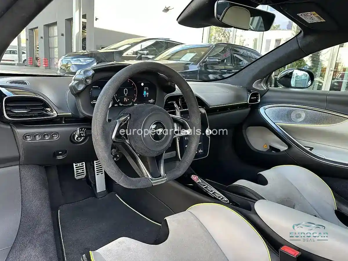 McLaren Artura