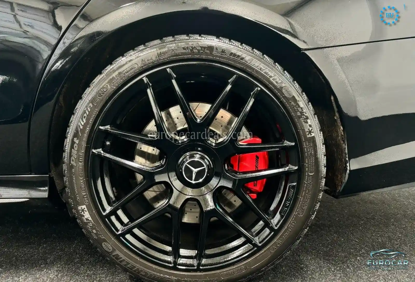 Mercedes-Benz E 63 AMG