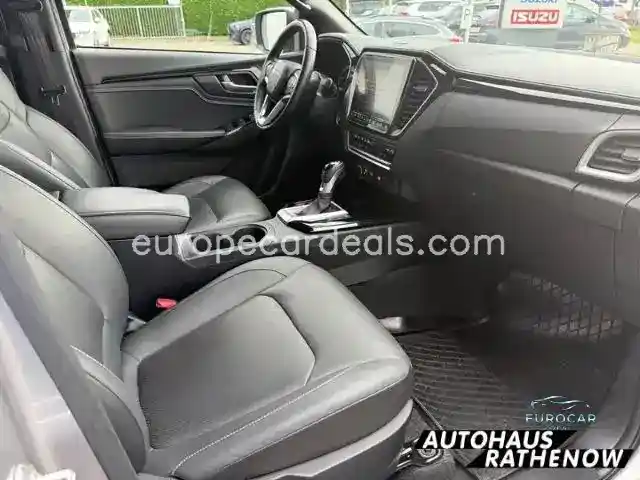 Double Cab 4WD V-CROSS Leder*LED*Mehrzone