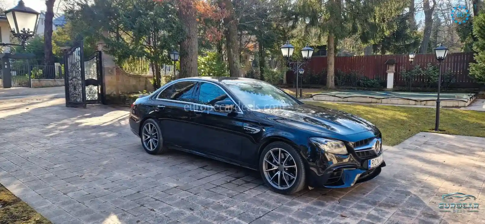 Mercedes-Benz E 63 AMG
