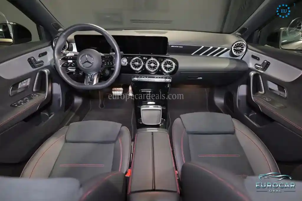 Mercedes-Benz A 35 AMG