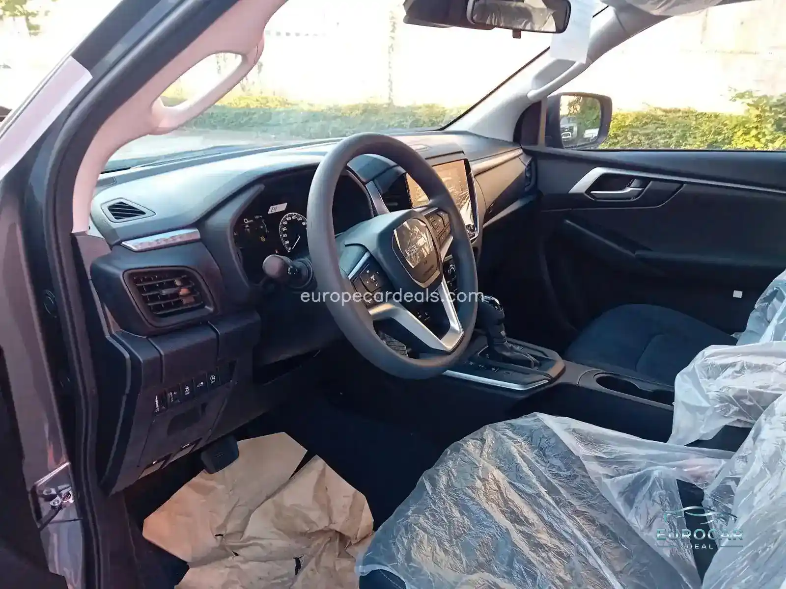 D-MAX SpaceCab LS Neues Modell am Lager 3x