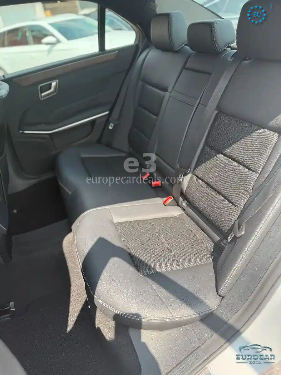 Mercedes-Benz E 220