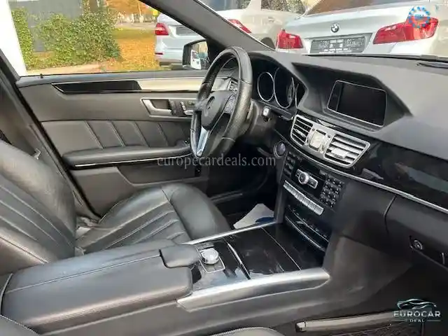 Mercedes-Benz E 220