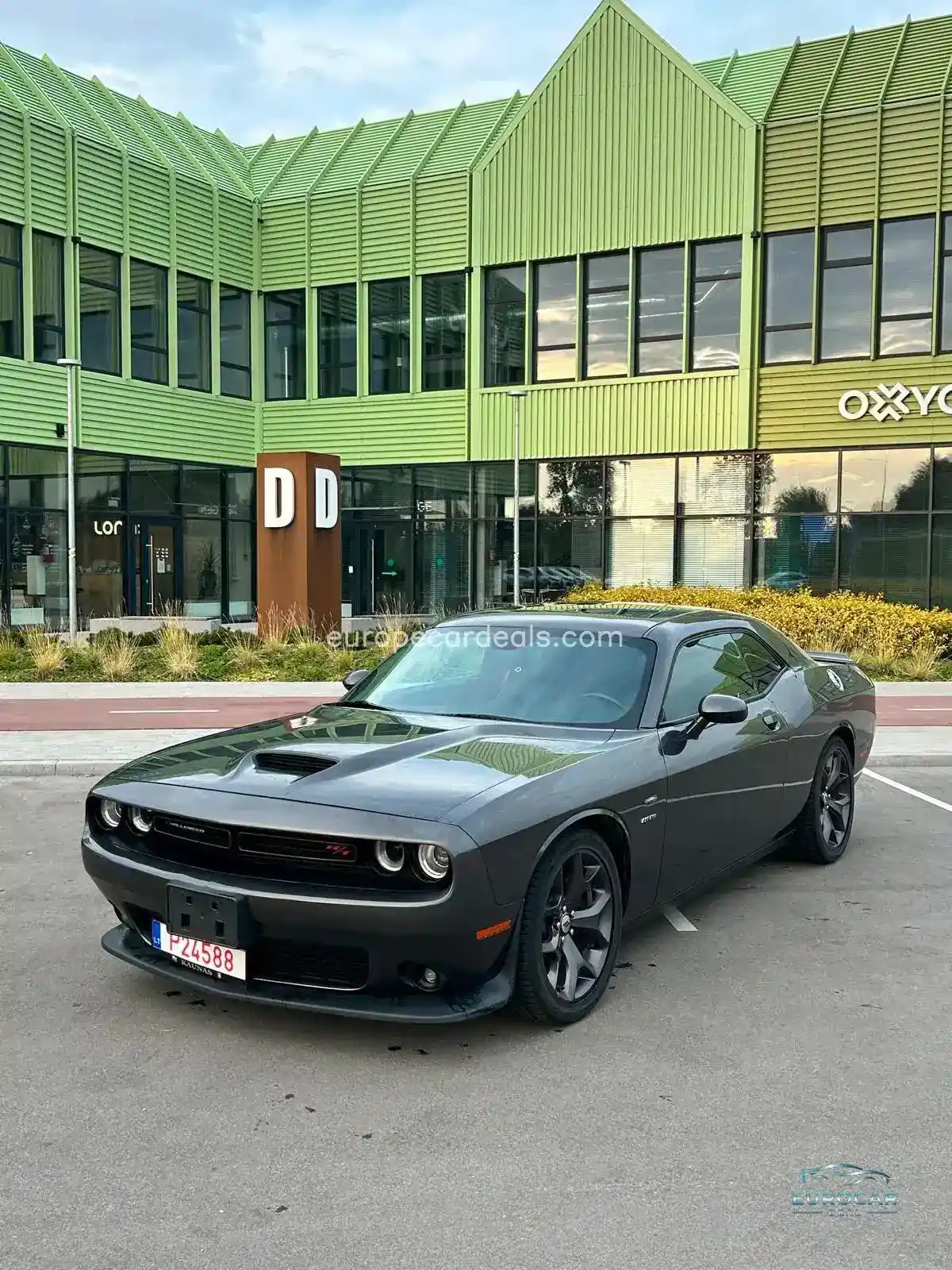 Dodge Challenger