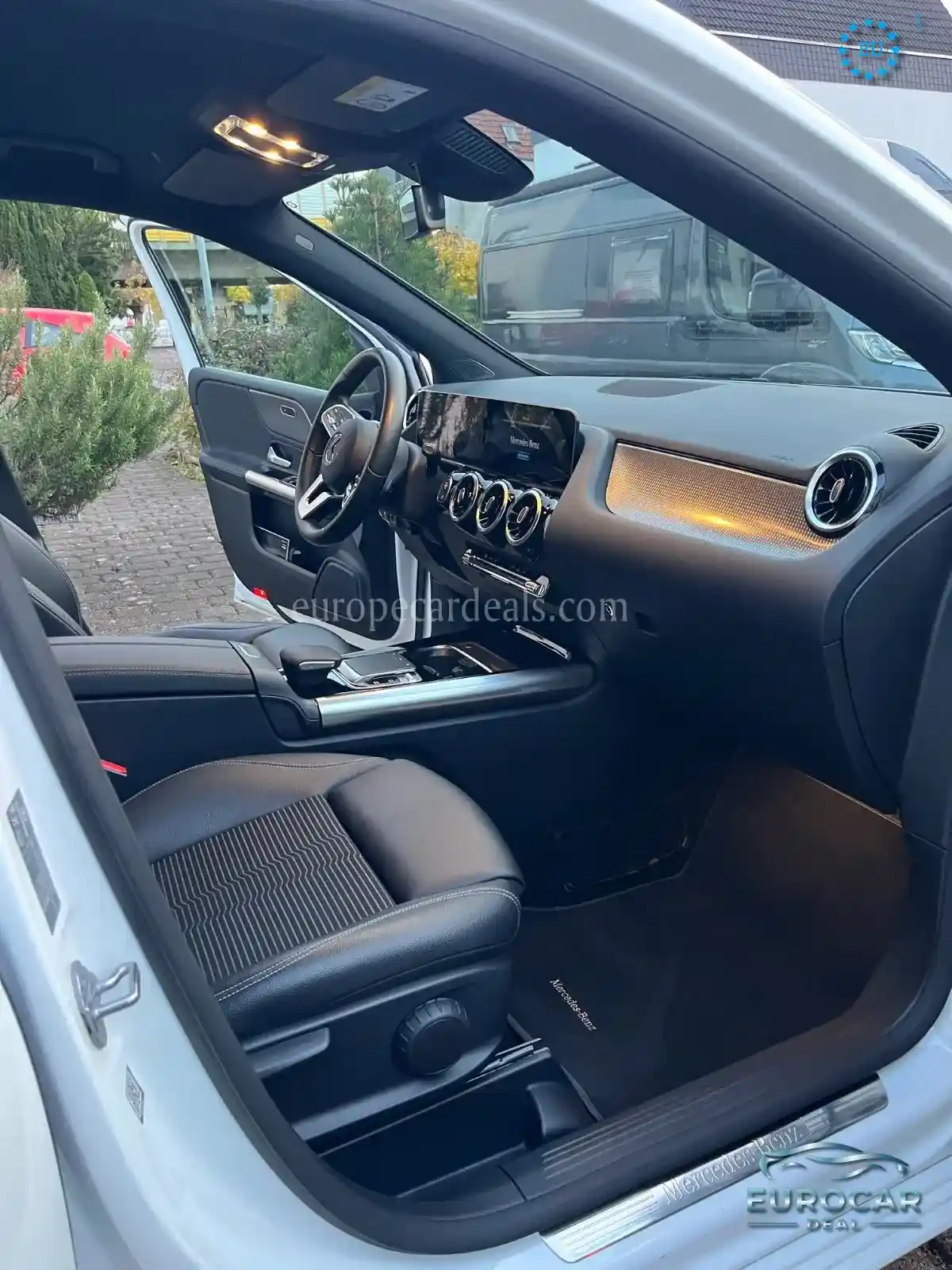 Mercedes-Benz B 220