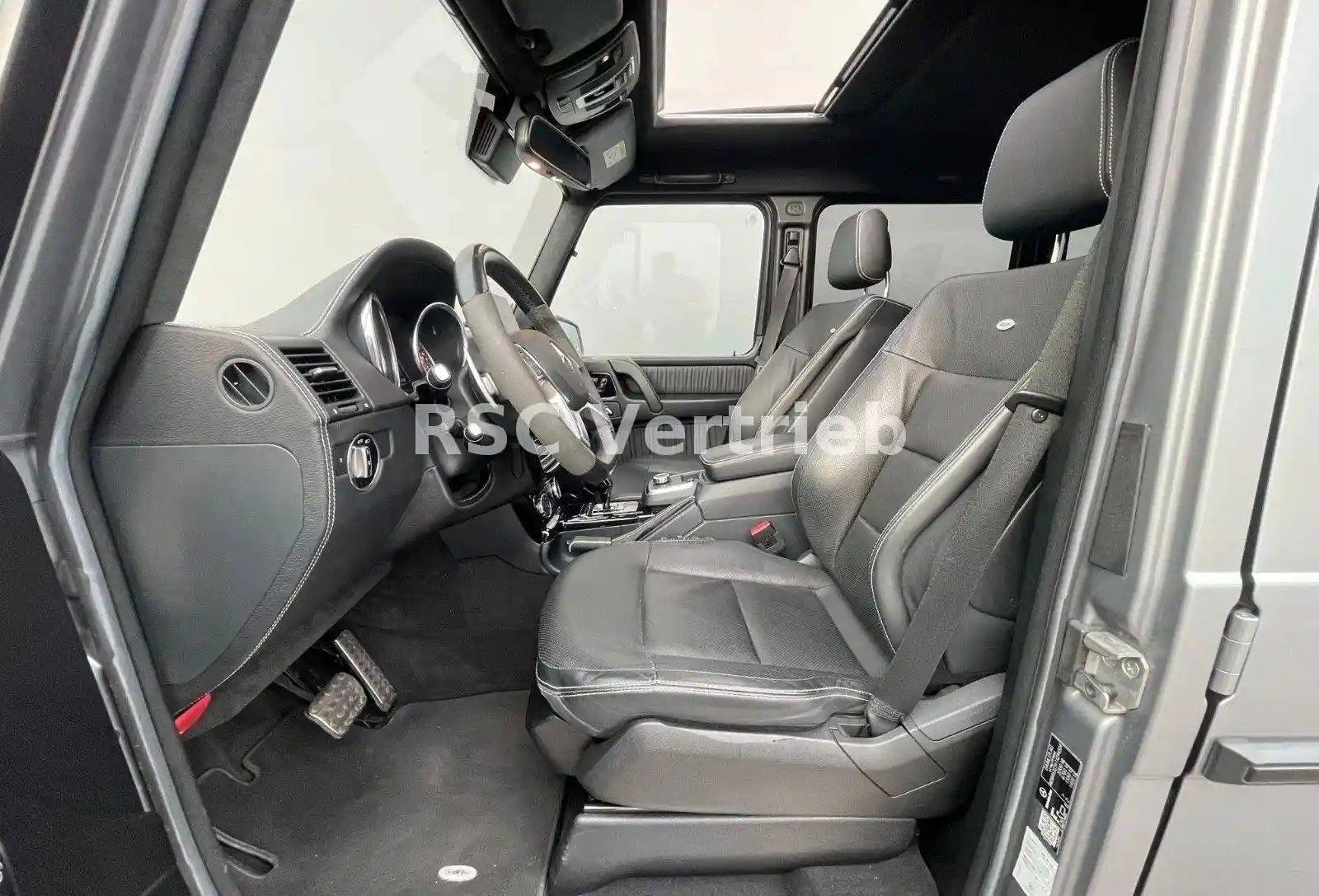 Mercedes-Benz G 500