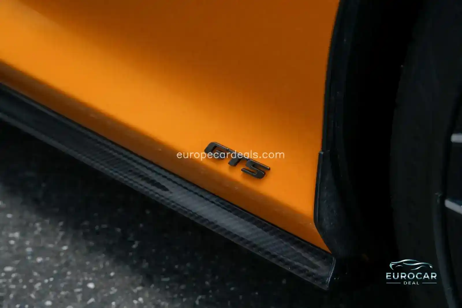 McLaren GT