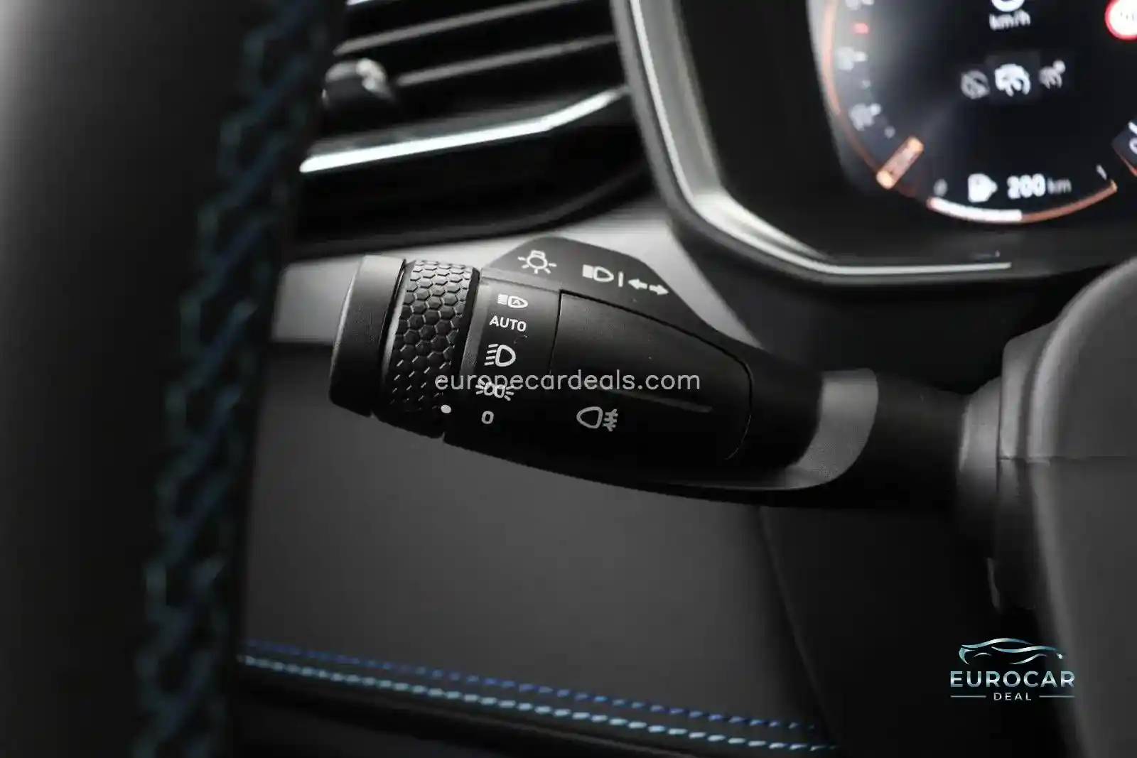 Lynk&Co 01