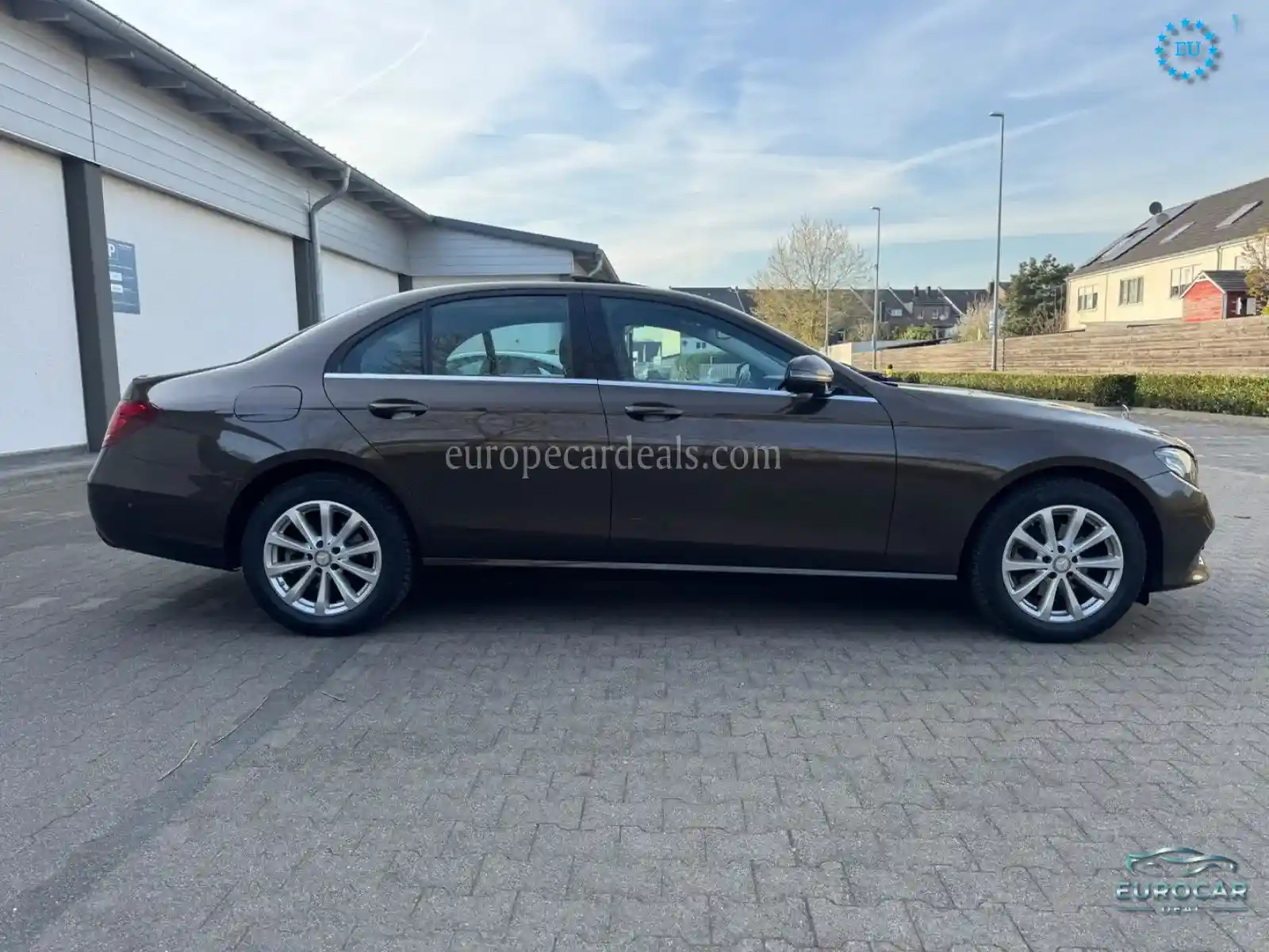 Mercedes-Benz E 200