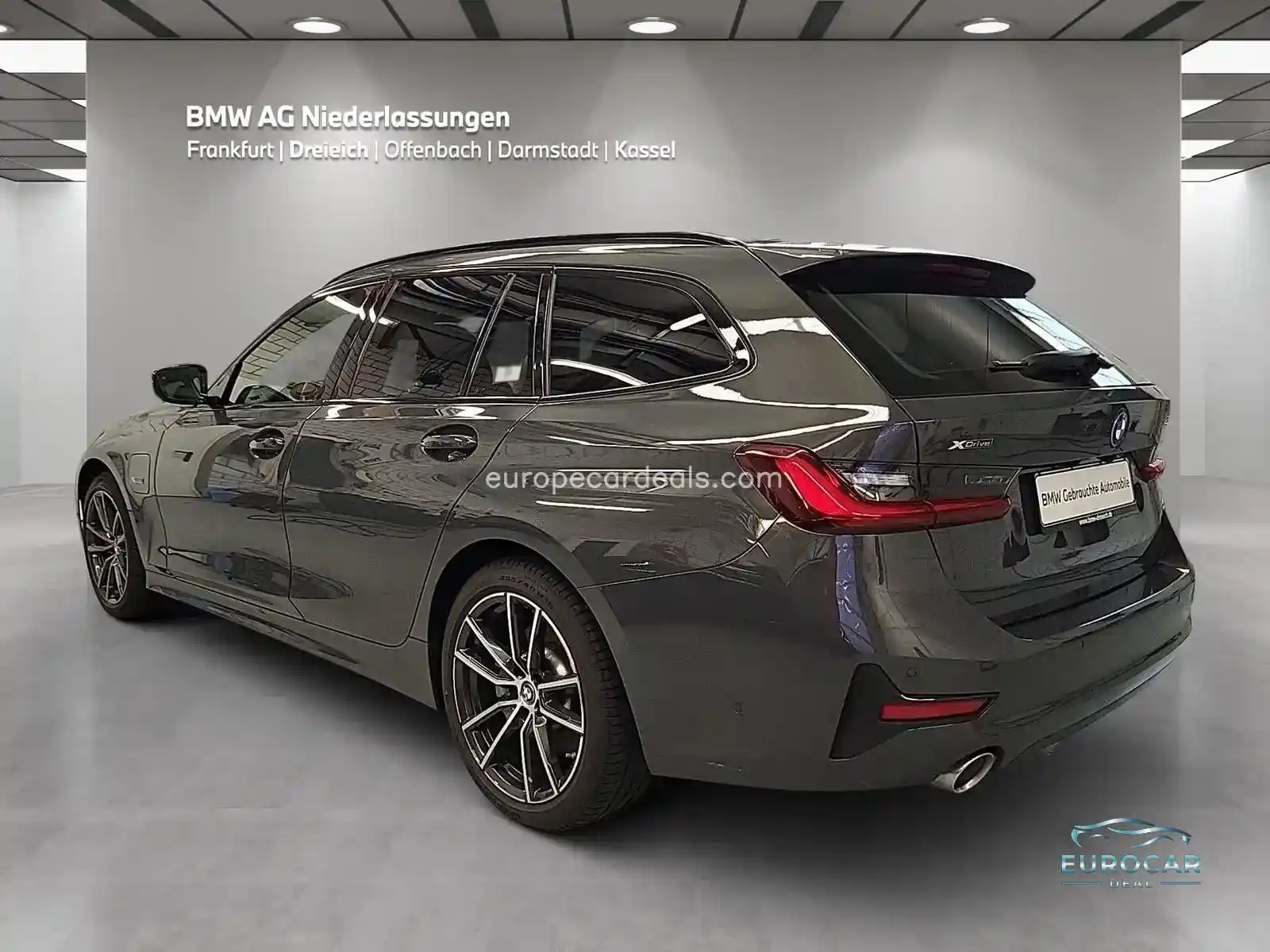 BMW 330
