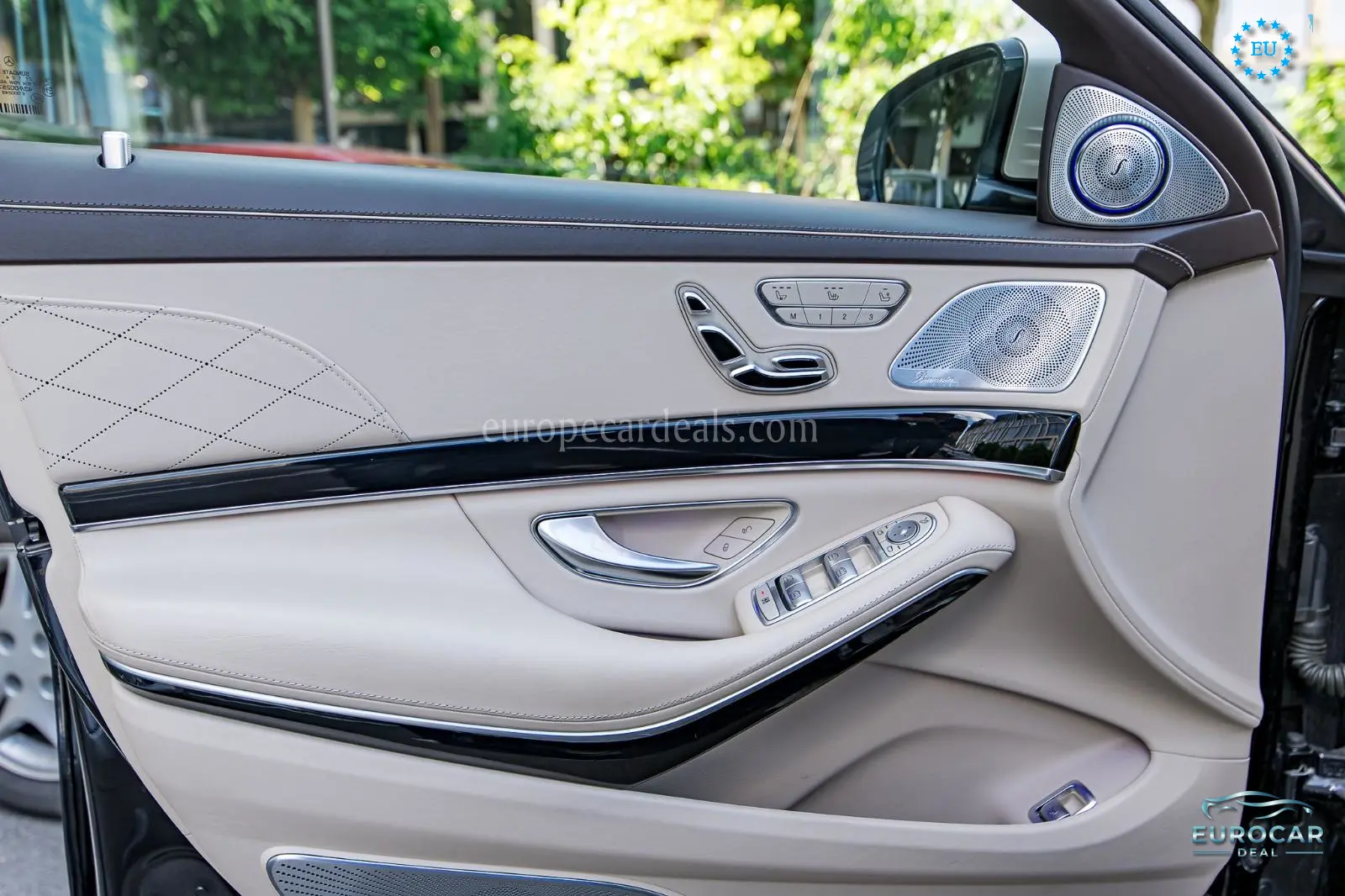 Mercedes-Benz S 560