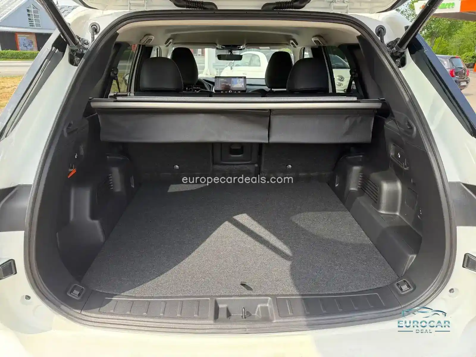 Mitsubishi Plug-in Hybrid Outlander