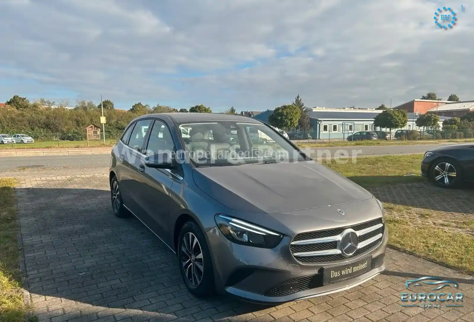 Mercedes-Benz B 180