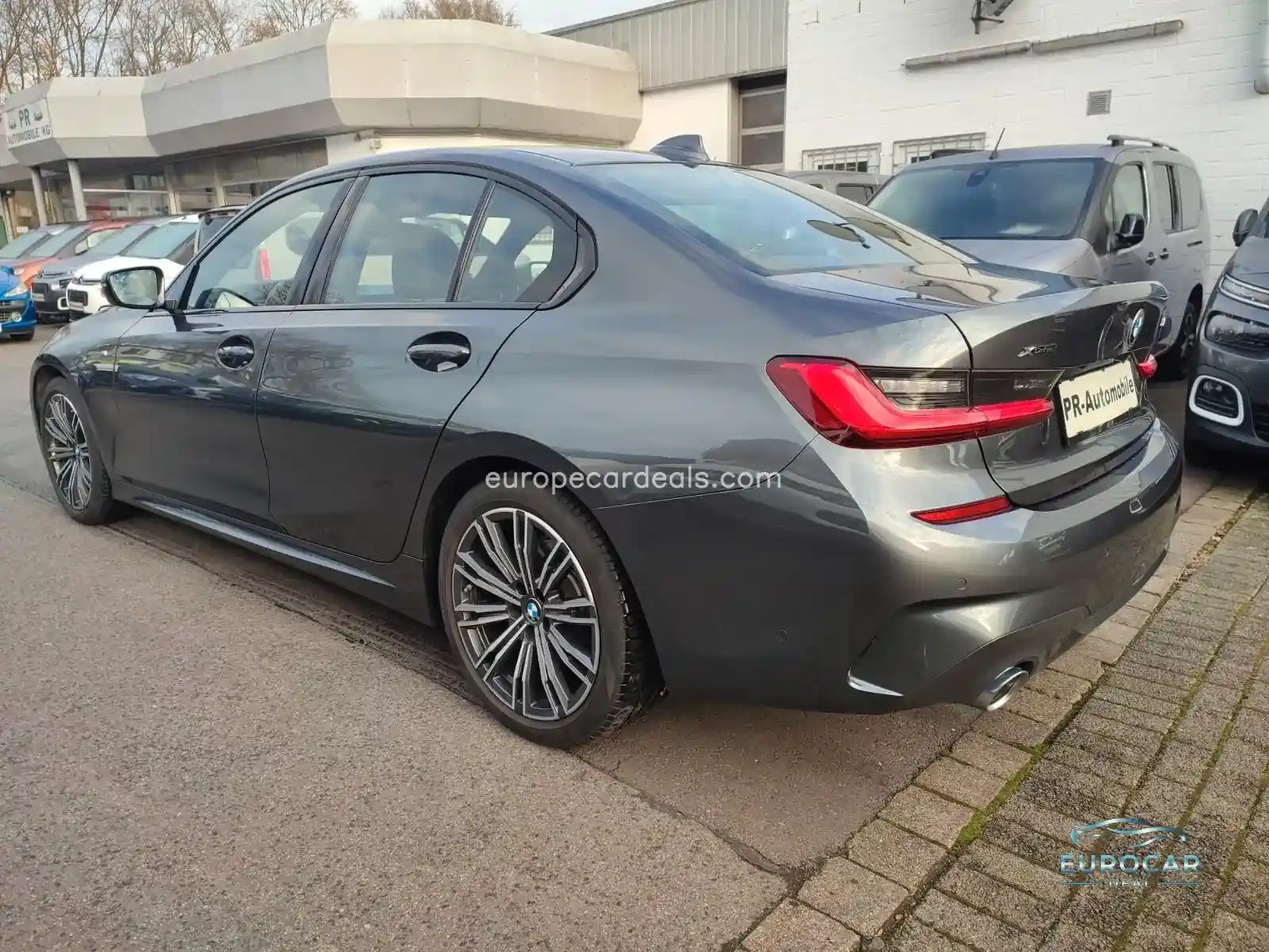 BMW 320