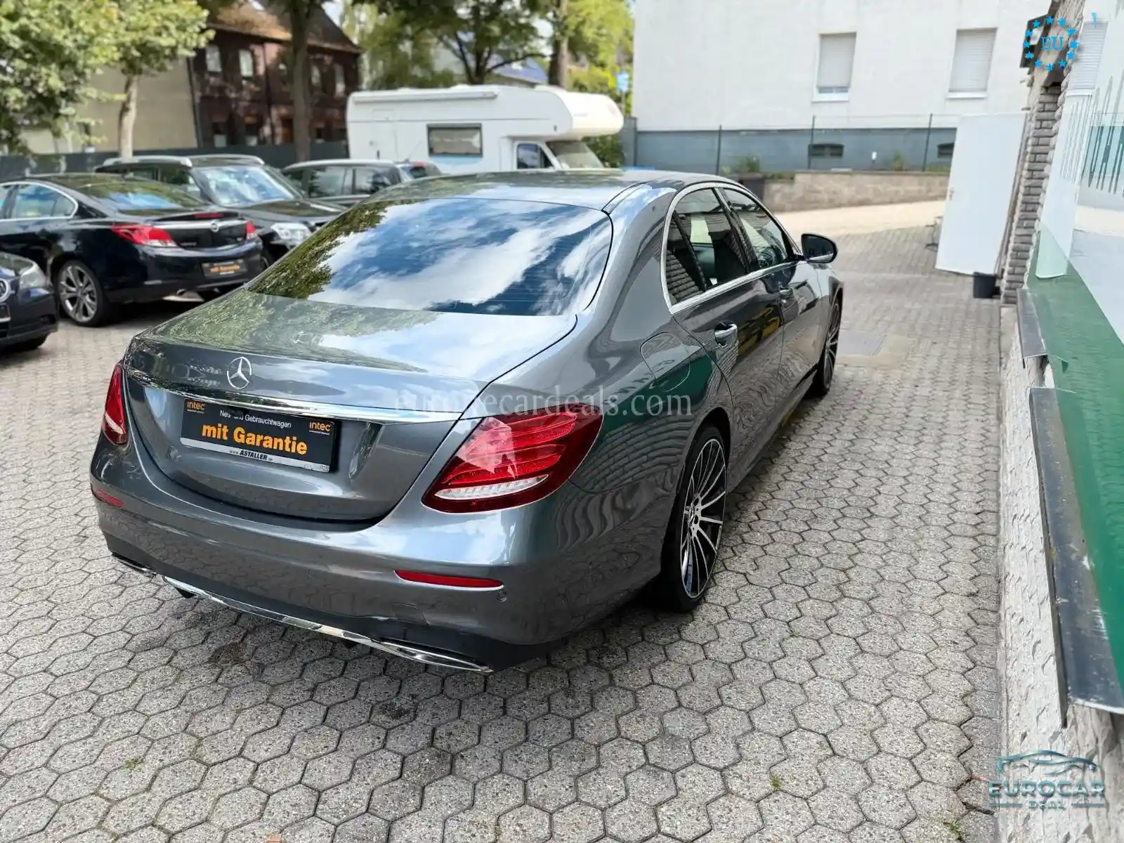 Mercedes-Benz E 200