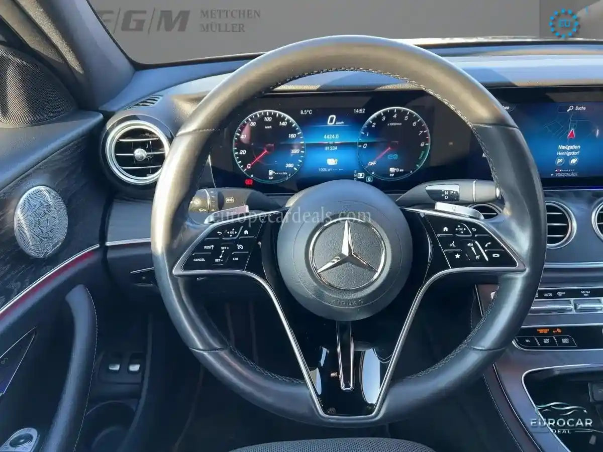 Mercedes-Benz E 300