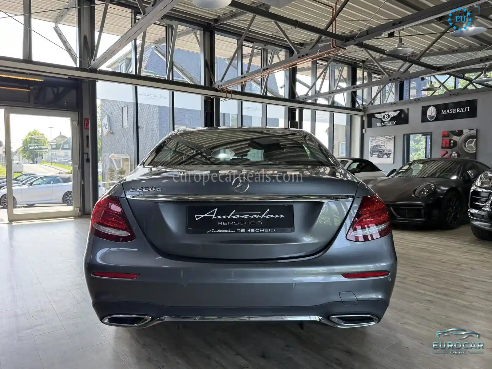 Mercedes-Benz E 220