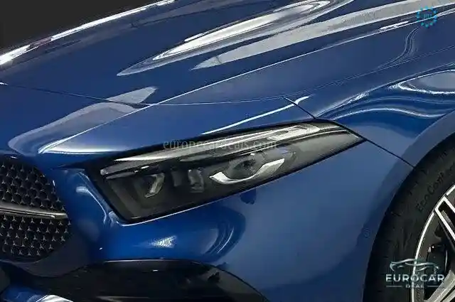 Mercedes-Benz A 220