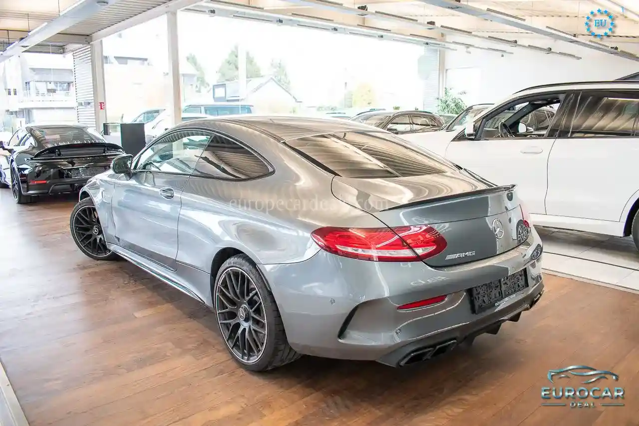 Mercedes-Benz C 63 AMG