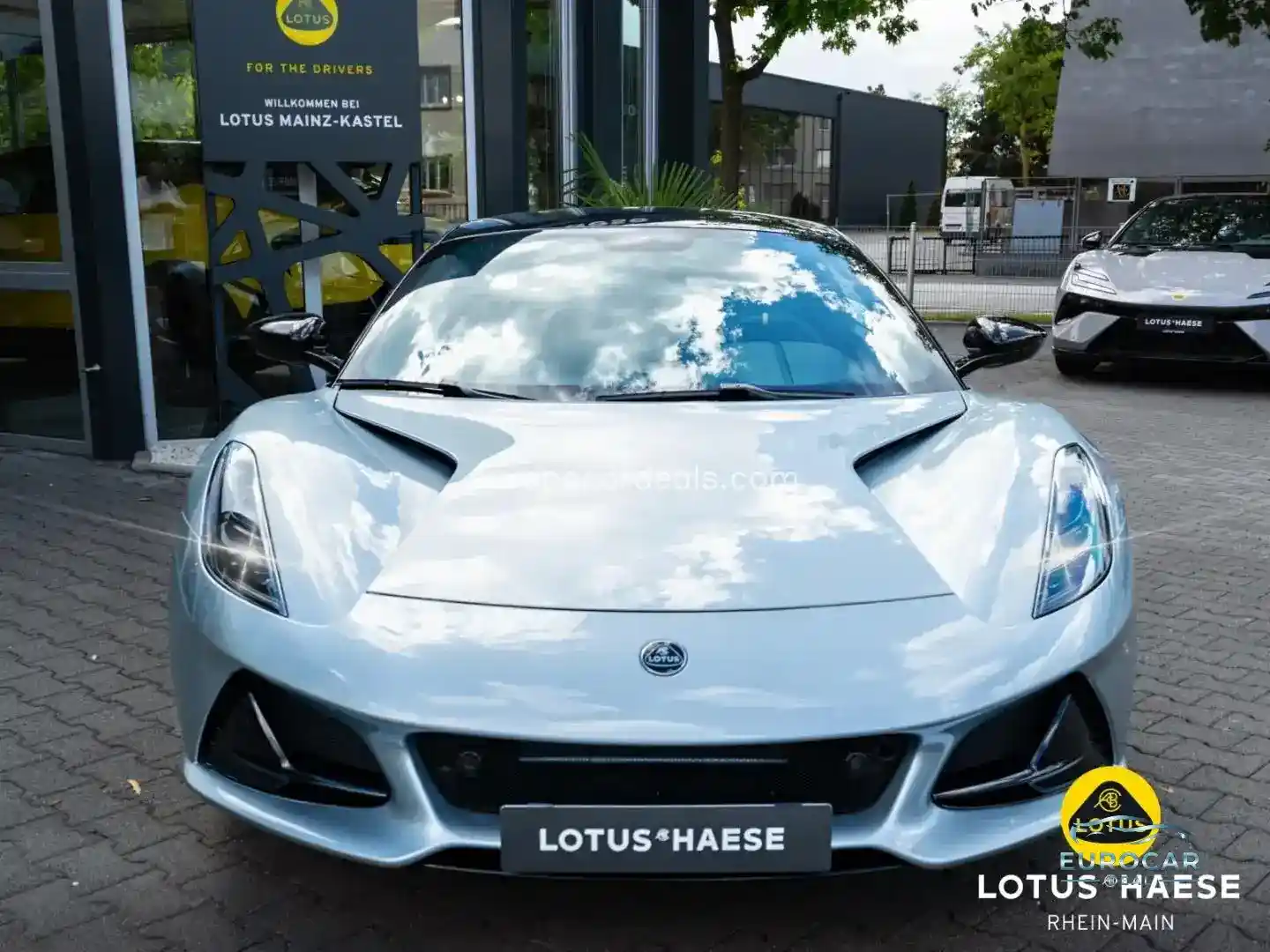 Lotus Emira
