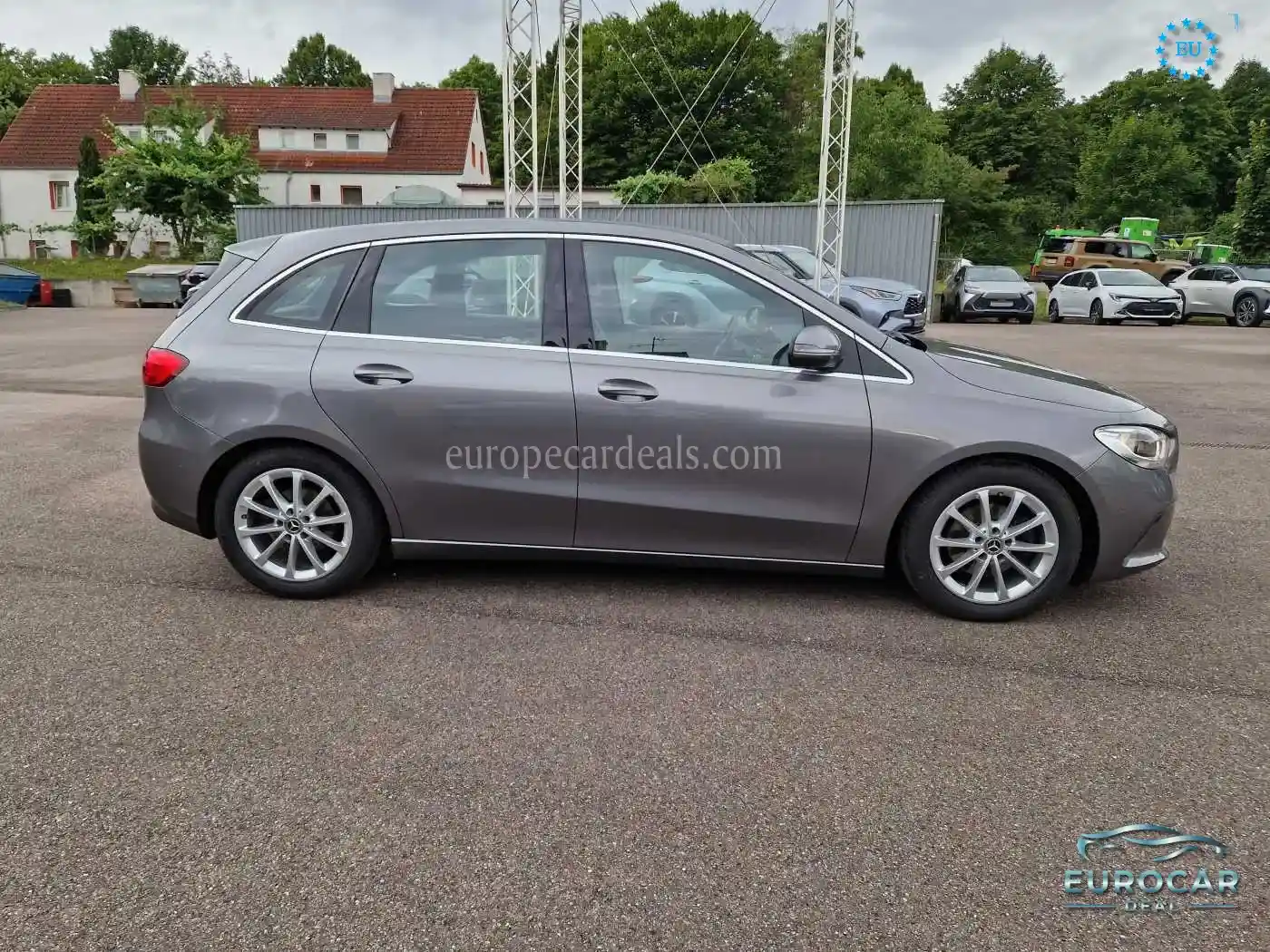 Mercedes-Benz B 180