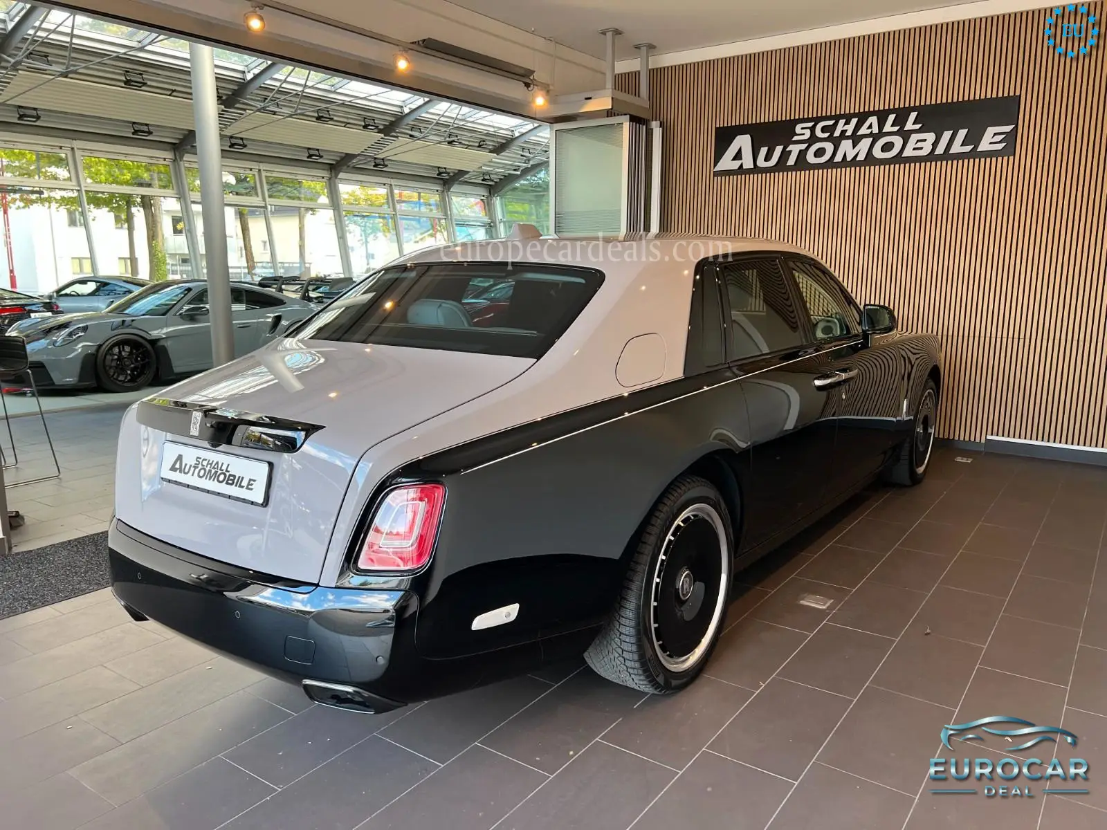 Rolls-Royce Phantom