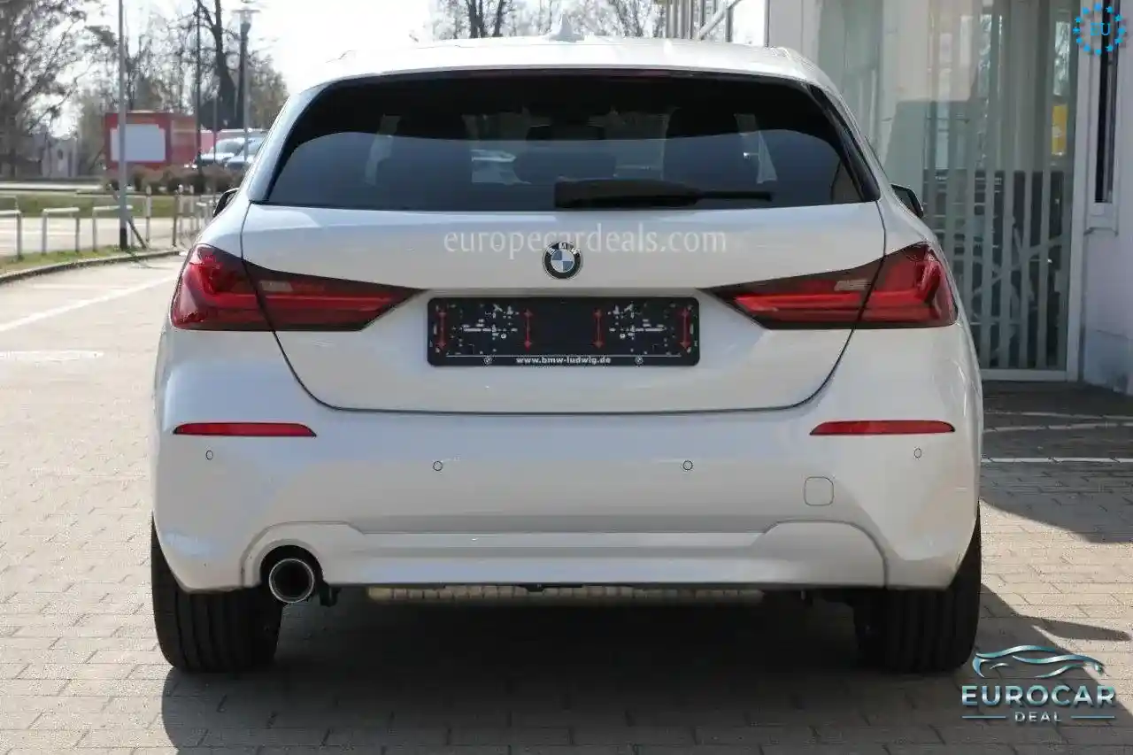 BMW 118